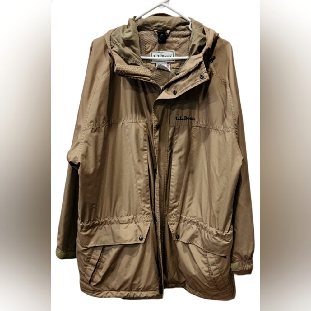 L.L. Bean Country Parka Windbreaker Tan hooded jacket, size Large